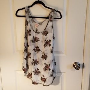 🎃 Sheer tank top.